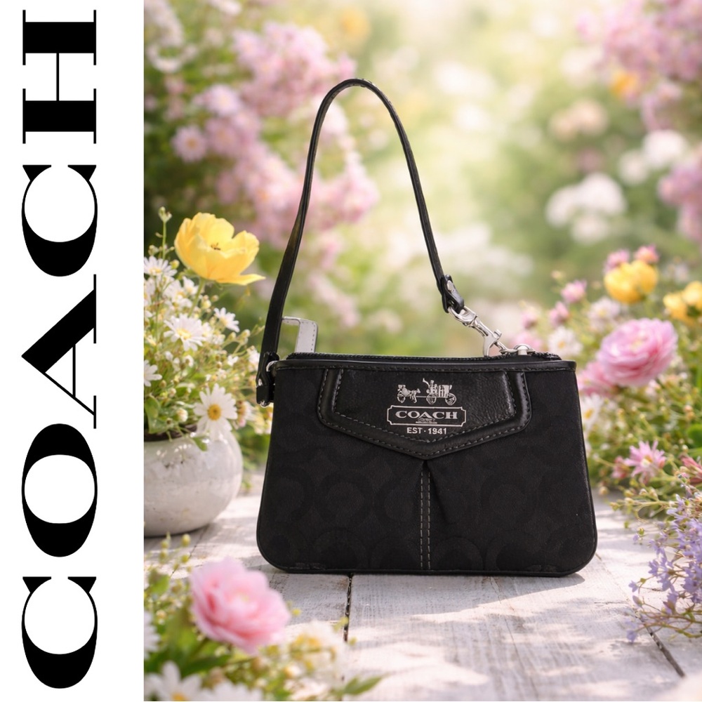Vintage Coach Black Horse & Carriage Madison Established 1941 Leather Wristlet